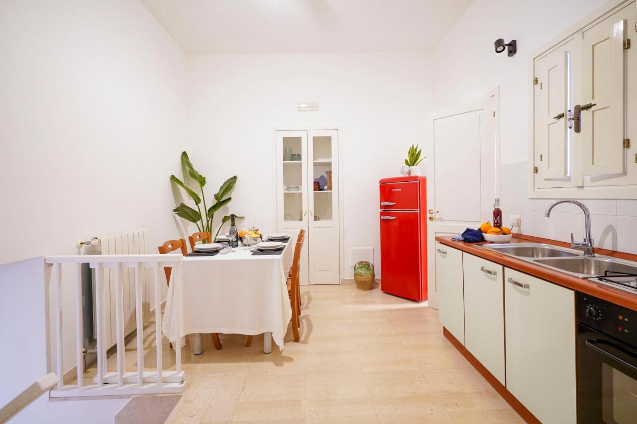 Dimora A Palazzo Apartment Монополи Екстериор снимка